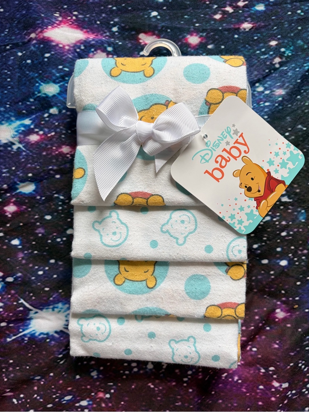 Disney Baby Winnie the Pooh swaddle blankets - White & Light Blue